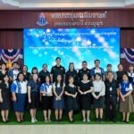 ๒๗ สิงหาคม ๒๕๖๙ สำนักงานการตรวจเงินแผ่นดินภูมิภาคที่ ๘ (จังหวัดเชียงใหม่) โดยนางสาวพุทธชาด ตันหยง ผู้ตรวจเงินแผ่นดิน (สตภ.๘) มอบหมายให้ นายกรีภพ บูรพาแสงสูรย์ ผู้อำนวยการกลุ่มวิชาการและแผนงาน (สตภ.๘) นายทินภัทร โพธิศาสตร์ นักวิชาการตรวจเงินแผ่นดินชำนาญการพิเศษ (สตภ.๘) ร่วมเป็นวิทยากรให้ความรู้กิจกรรมการจัดการเรียนการสอนวิชาการป้องกันการทุจริต เรื่อง &ldquo;ความรู้เกี่ยวกับปัญหาการทุจริตที่ส่งผลต่อการพัฒนาประเทศไทย&rdquo; ของระดับชั้นมัธยมศึกษาปีที่ ๔ โรงเรียนส่วนบุญโญปถัมภ์ จังหวัดลำพูน