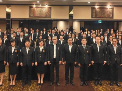 ๒๔ สิงหาคม ๒๕๖๙ นายมณเฑียร เจริญผล ผู้ว่าการตรวจเงินแผ่นดิน เป็นประธานกล่าวเปิดโครงการสัมมนา เรื่อง “การรับฟังความคิดเห็นร่างพระราชบัญญัติประกอบรัฐธรรมนูญว่าด้วยการตรวจเงินแผ่นดิน” รุ่นที่ ๓ และเป็นวิทยากร เรื่อง ภาพรวมพระราชบัญญัติประกอบรัฐธรรมนูญว่าด้วยการตรวจเงินแผ่นดิน พ.ศ. ๒๕๖๑ จากนั้นร่วมการเสวนา เรื่อง ร่างพระราชบัญญัติประกอบรัฐธรรมนูญว่าด้วยการตรวจเงินแผ่นดิน (ฉบับที่ ..) พ.ศ. …. ณ โรงแรมเชียงใหม่ แกรนด์วิว จังหวัดเชียงใหม่